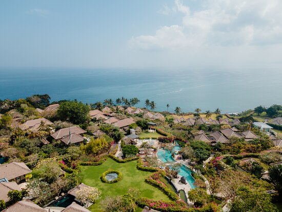 Potret Sinematik dari Udara